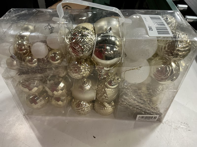 Condition photo showing New/Like New for XmasExp 99-Pack Christmas Ball Ornaments Assorted Shatterproof Christmas Tree Decorations with Hand-held Gift Package for Xmas Tree,Home,Party(Champagne Gold)
