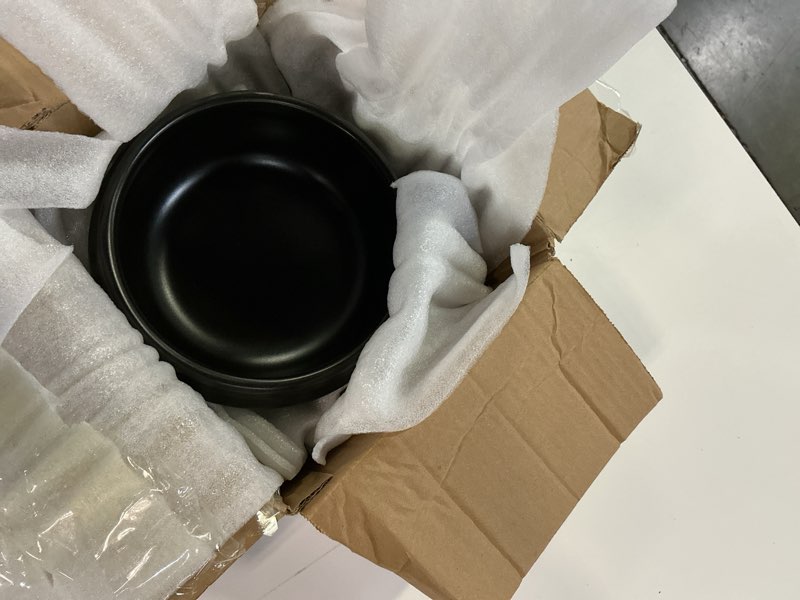 Condition photo showing Good Condition for korean stone bowl with tray - premium ceramic stone hot pot for bibimbap soup, stews, and rice - 37.1 oz capacity - dishwasher, microwave, oven, and stovetop safe dh