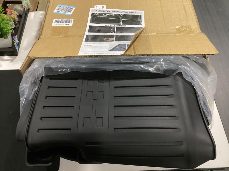 Condition photo showing New/Like New for custom fit floor mats for 2007-2014 ford edge/2007-2015 lincoln mkx, all weather tpe floor liners with trunk mat & backrest protectors, odorless full set interior accessories 1)edge|2007-2014