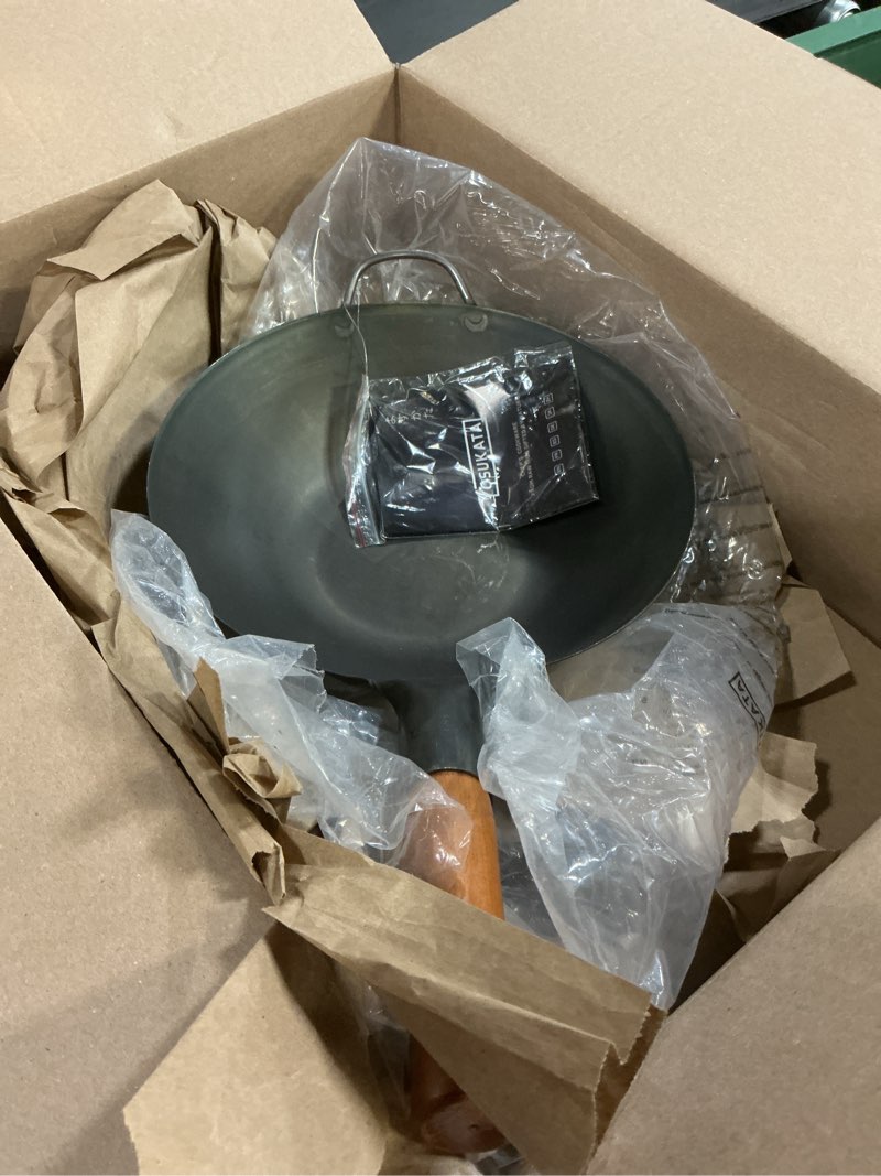 Condition photo showing Good Condition for yosukata 11.8" carbon steel wok pan – pre-seasoned flat bottom pow wok for stir fry, bbq, grill & camping – traditional japanese chinese cookware – compatible with induction, electric, gas, open fire