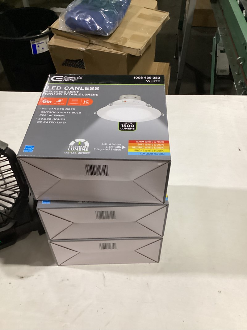 Condition photo showing Good Condition for 3 pack led canless recessed light with selectable lumens 