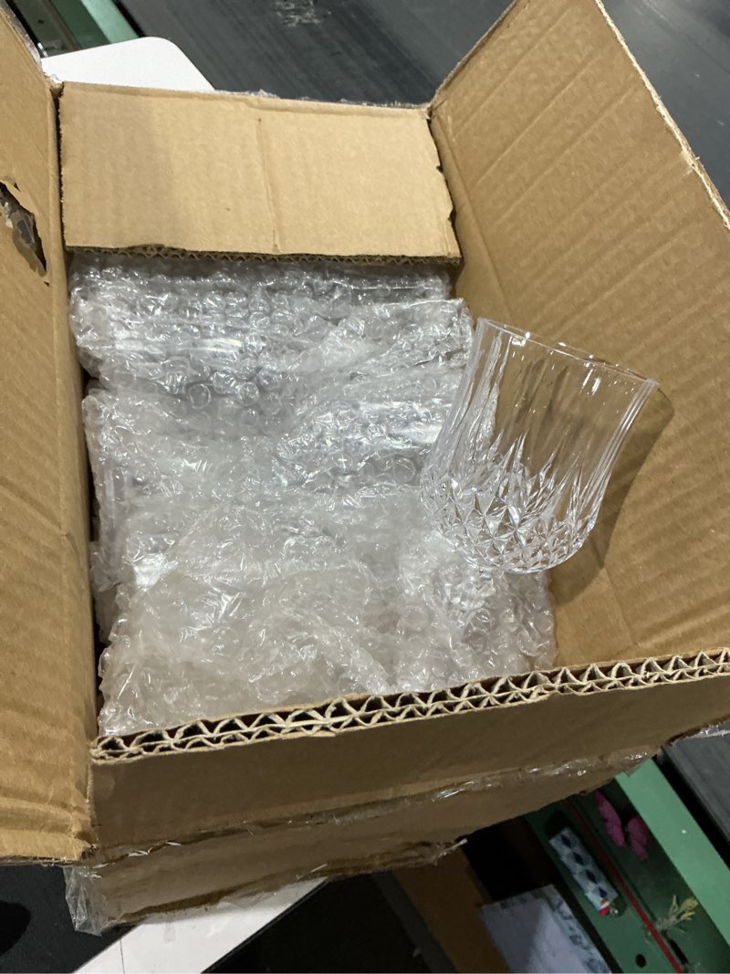 Condition photo showing Good Condition for 24PCS 7OZ Transparent Wine Plastic Glasses, Drinking Champagne Glasses Flutes Crystal Vintage Water Unbreakable Goblets for Valentine’s Day, Wedding, Parties Transparent 24