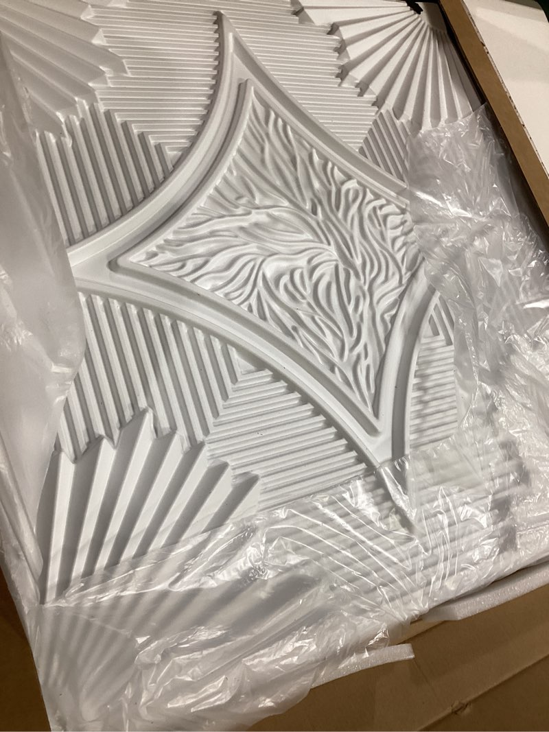 Condition photo showing Good Condition for Art3d Drop Ceiling Tiles 24x24 in White (24-Pack, 96 Sq.ft), 3D Wainscoting Panels Glue Up 2x2 24"x24" White 24