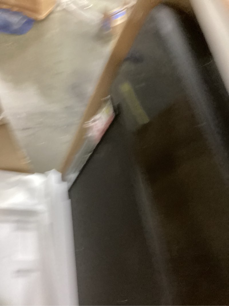 https://lotting-media.assets.bidfta.com/lotting_3e4696cf-cbc4-4bd7-825d-06b01b91b2d8