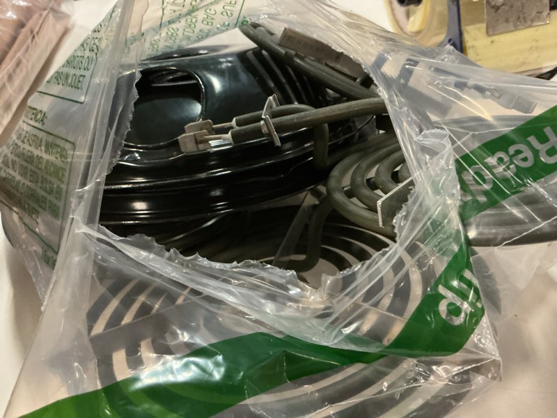 Condition photo showing Good Condition for wb31m20 wb31m19 porcelain drip pans and wb30m1 wb30m2 electric stove burners replacement for g*e hot*point stove top, include 4 pack black drip pans and 4 pack electric stove element by fetechmate 2*wb31m19 2*wb31m20 2*wb30m1 2*wb30m2