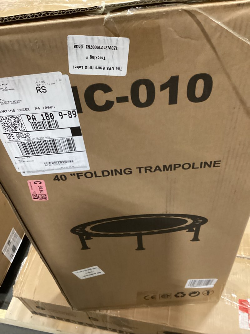 Condition photo showing Good Condition for 40”folding trampoline
