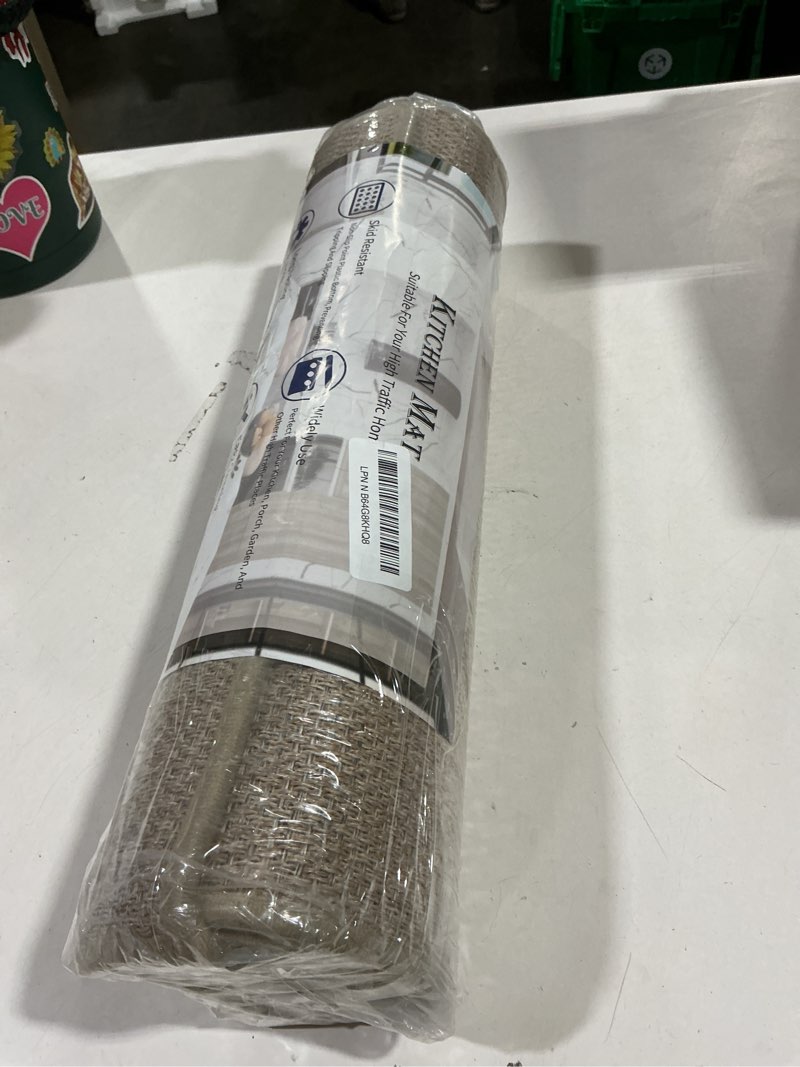 Condition photo showing New/Like New for RESARE Kitchen Mats, No Slip Kitchen Mats for Floor, Absorbent Quick Dry Washable Kitchen Rugs in Front of Sink, Hallway, Laundry, Kitchen Floor Mat(Beige, 17"x 30") Beige 17"×30"
