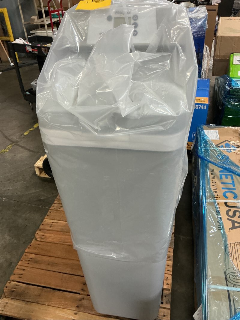 Condition photo showing Good Condition for 33,000 grain water softener system