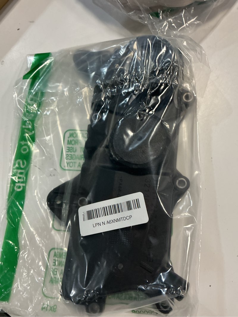 Condition photo showing Good Condition for 32140004 PCV Valve Oil Trap 2.0L w/Gasket for Volvo XC90 XC60 S60 S80 S90 V60 V90 XC40 XC70 2014-2021 4 Cylinder 32242753 31430923 31670210 31316184 Plastic