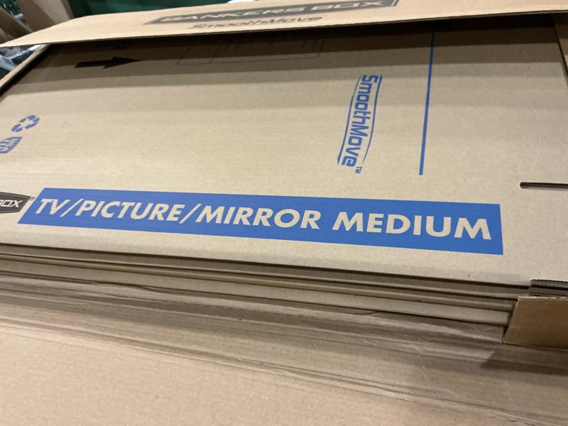 Condition photo showing Good Condition for bankers box medium - up to 40" tv/picture/mirror - moving box 4 pack, 37 x 4 x 27 in (7711201)