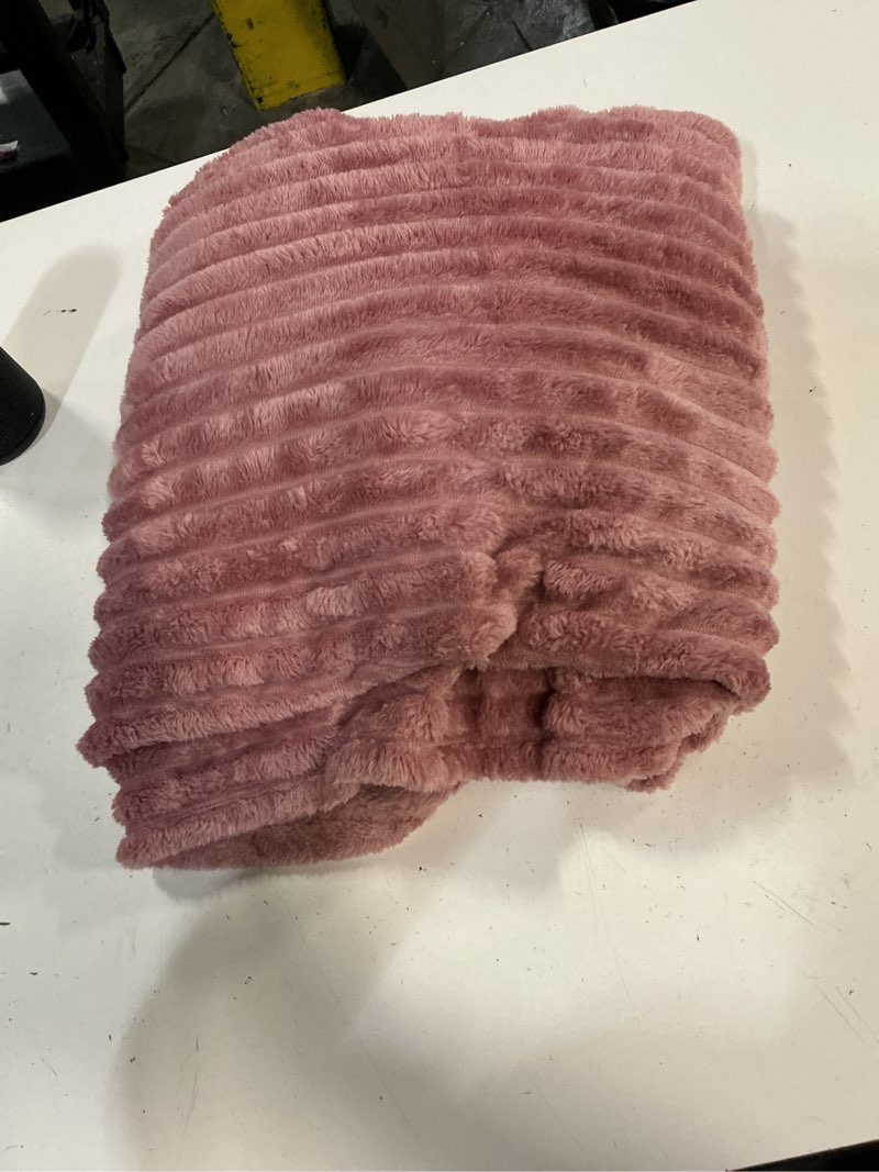 Condition photo showing Good Condition for bedelite faux fur throw blanket for couch, 770gsm, 50" x 60", pink | soft and cozy luxurious 3d striped fluffy blanket, warm plush fuzzy faux rabbit fur for women gift, stylish room decor