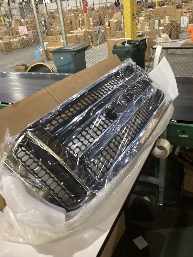Condition photo showing Good Condition for garage-pro grille assembly compatible with ford f-250 super duty 2005-2007 jcwf070158gp