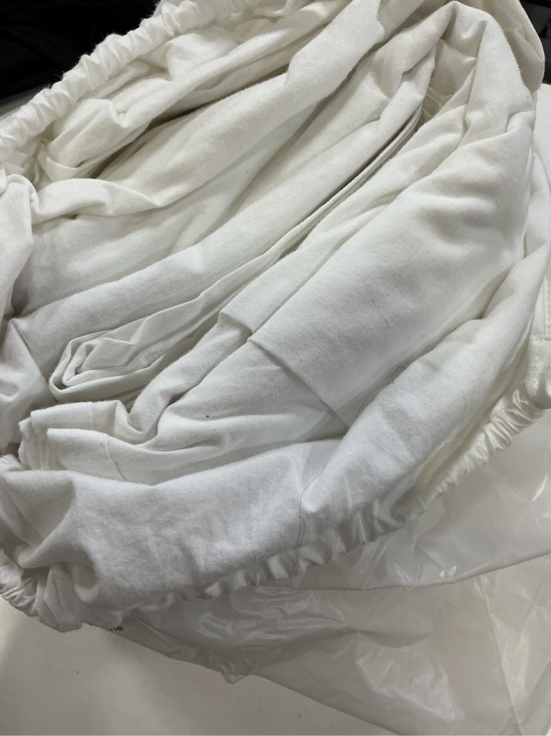 Condition photo showing Good Condition for organic brushed cotton sheet set, queen, white