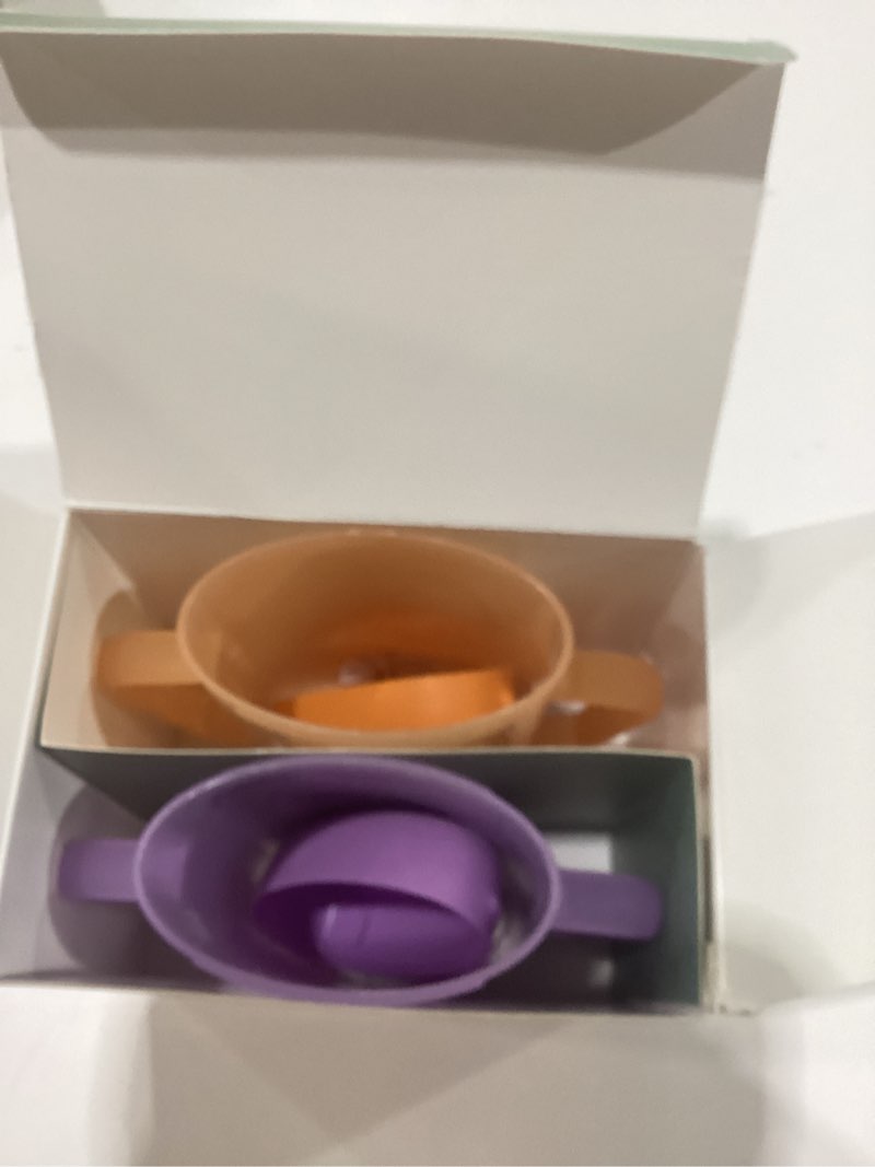 Condition photo showing New/Like New for momcozy baby pouch holder no squeeze, baby food & juice box holder, mess-free, easy grip for self-feeding, bpa-free & dehp-free, must-have for babies, violet&orange 2pcs violet& orange pack of 2