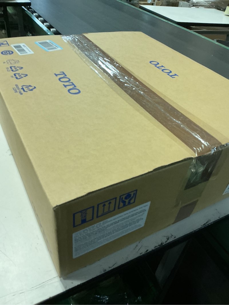https://lotting-media.assets.bidfta.com/lotting_3e8e0104-5702-4445-8eae-66d16888cd63
