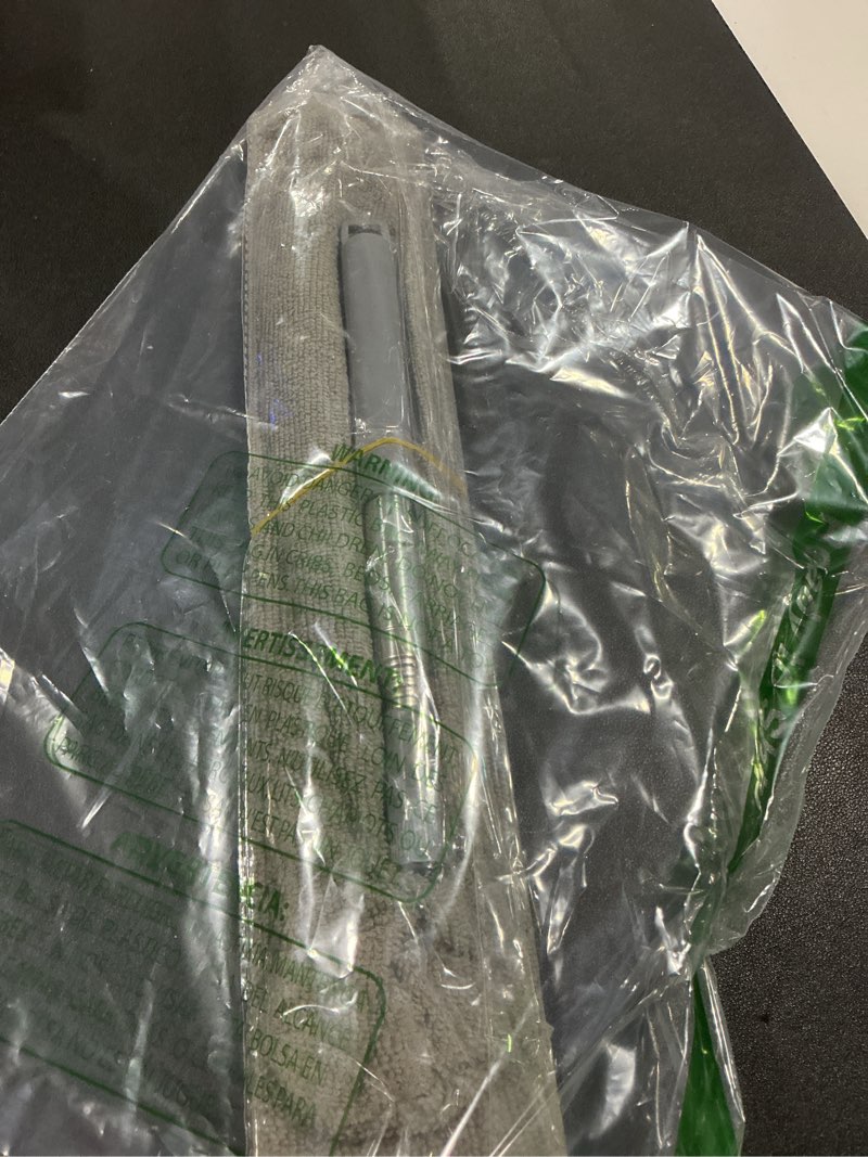 Condition photo showing Good Condition for Retractable Gap Dust Cleaner Cleaning Tools with 2 Microfiber Dusting Cloths Long Handle 60inches Washable and Retractable Duster Brush for Cleaning Under Appliances Furniture Couch Fridge 4 PCS Gap Duster