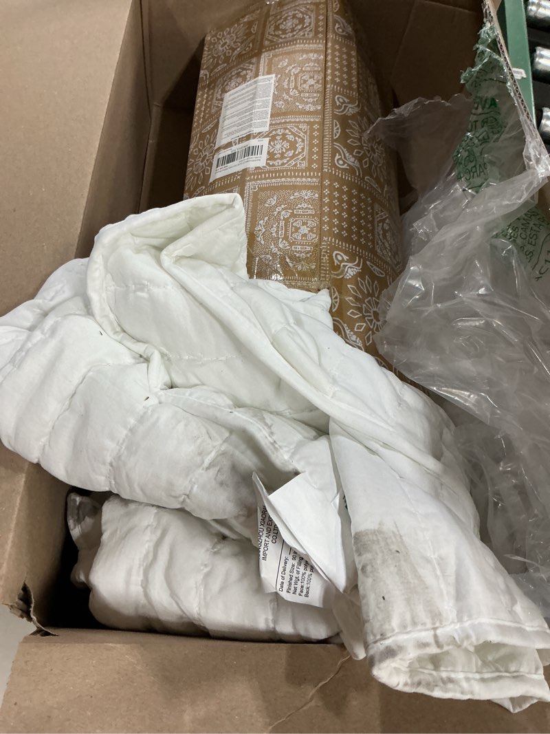 Condition photo showing As Is for roaringwild white queen size quilt bedding sets with pillow shams, full lightweight soft bedspread coverlet, quilted blanket thin comforter bed cover for all season, 3 pieces, 90x90 inches
