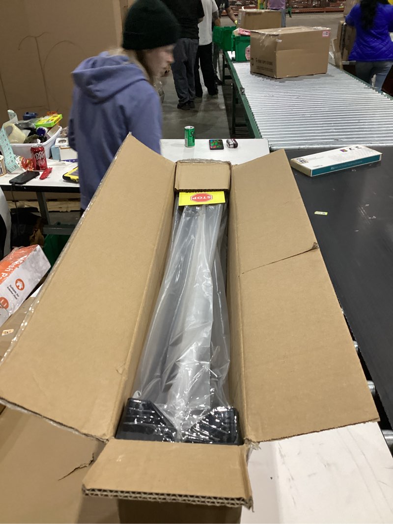 Condition photo showing New/Like New for HOMEKAYT Metal Table Legs 28 Inch Height Heavy Duty Desk Legs Set of 2 Multiple Uses for Dinning,Kitchen Table-(Triangle-Shape,Black) 28”H x 17.7”W Triangle-shape