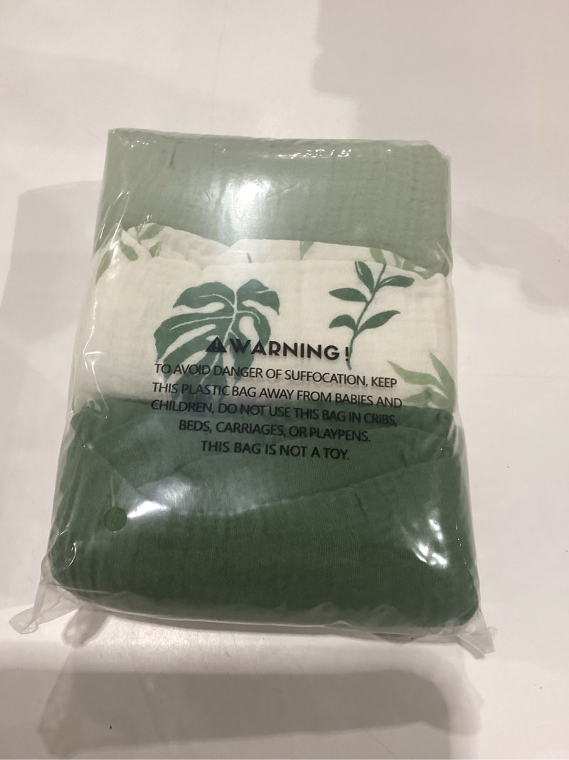 Condition photo showing New/Like New for muslin bedside sleeper bassinet fitted sheets, 3 pack cotton baby sheet for boys & girls, soft, compatible with baby delight, dream on me, amke and other rectangle mattress (leaf green) leaf green bedside sleeper