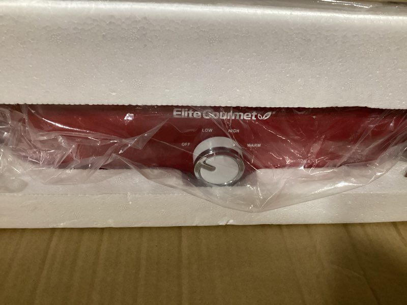 Condition photo showing New/Like New for Elite Gourmet MST-5240 Casserole Crock Slow Cooker, Locking Lid Adjustable Temperature Keep Warm Oven & Dishwasher-Safe Casserole Pan, 3.5Qt Capacity, Red