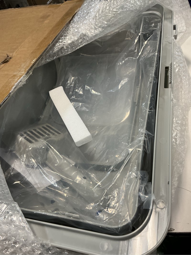 Condition photo showing Good Condition for Stainless Steel Cat Litter Box Fully Enclosed, Extra Large Metal High Sided Cat Box with 120° Fully Transparent See-Through Flip Lid, Scoop & Mat - Grey - XL