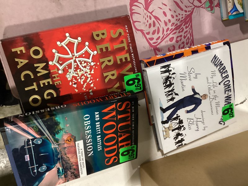 Condition photo showing Good Condition for assorted adult books