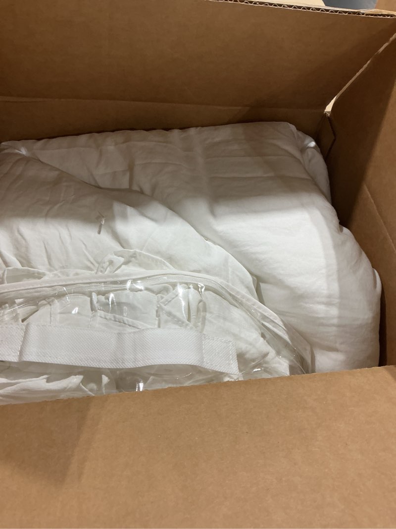 Condition photo showing Good Condition for lush decor ruffle skirt bedspread set - 3-piece luxurious farmhouse bedding - elegant ruffle detail - timeless style - soft lightweight sheets - queen, white queen white