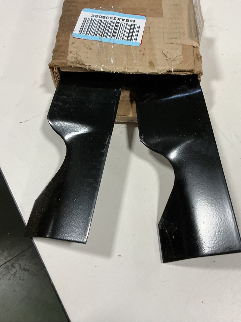 Condition photo showing Good Condition for MaxPower 561739B 2-Blade Set for 46" Cut Craftsman, Husqvarna, Poulan Replaces 405380, 532-405380, PP21011,Black