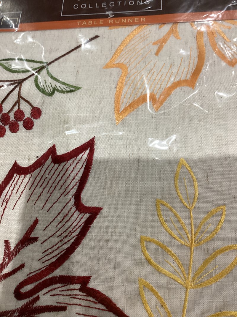 Condition photo showing Good Condition for Artoid Mode Brown Poppy Floral Leaves Spring Table Runner, Seasonal Summer Kitchen Dining Table Decoration for Home Party Decor 13x72 Inch 13" x 72", Table Runner Brown