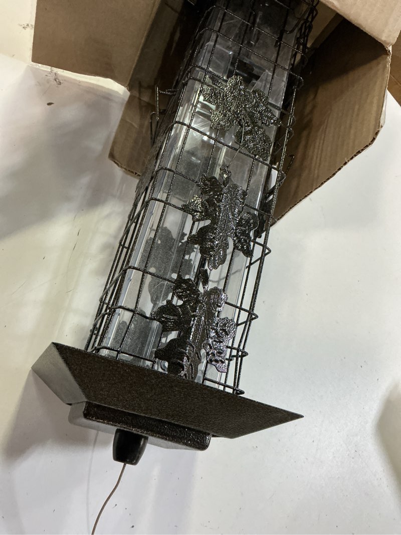 Condition photo showing Good Condition for perky-pet 336-1sr squirrel-be-gone squirrel proof bird feeder, 2lb, outdoor wild bird feeder with weight-activated perches