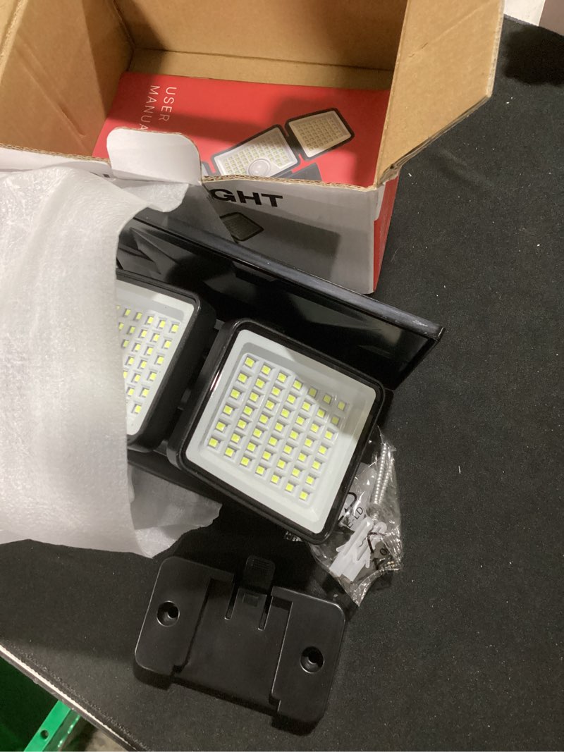 Condition photo showing New/Like New for 2500lm solar lights outdoor with motion sensor,3 head 270° wide angle street area lights,ip65 waterproof security lighting with 3 modes(non-remote,1 pcs) 3head-non-remote-1 pcs