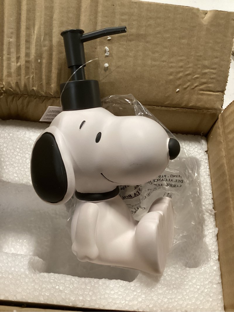 Condition photo showing Good Condition for Collectibles Peanuts Snoopy Soap/Lotion/Hand Sanitizer Resin Pump Dispenser, 10.01 Ounces, (Officially Licensed Product) by Franco White - Snoopy Pump Dispenser