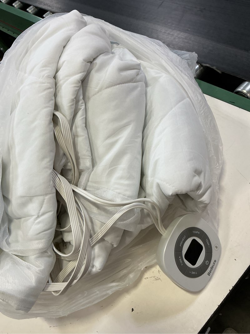 Condition photo showing As Is for bedsure heated mattress pad king - bed warmer with memory & preheat functions, 12-hour auto off & 10 heat settings, dual controllers, fast heating, brushed electric mattress pad king, 78"x80" king diamond quilted