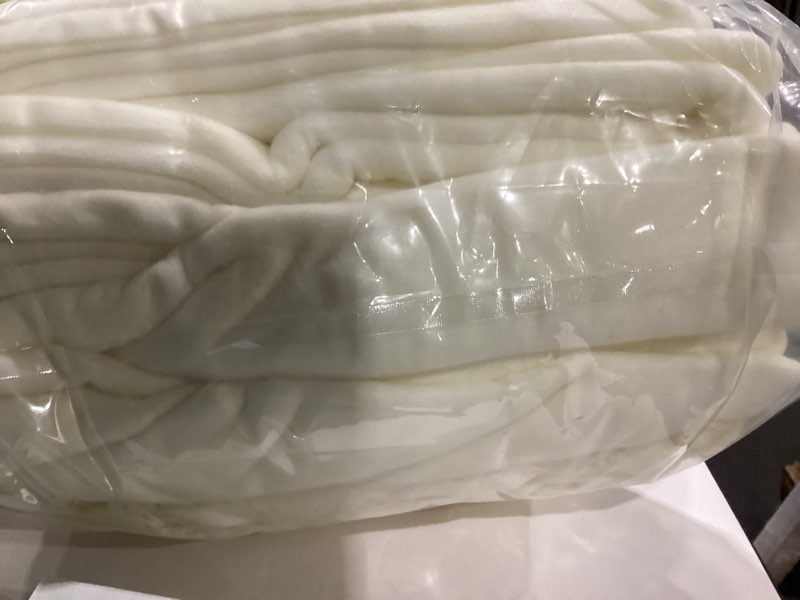 Condition photo showing Good Condition for 10pcs off-white fleece blankets bulk 50 x 60, soft lightweight throw blanket cozy blankets