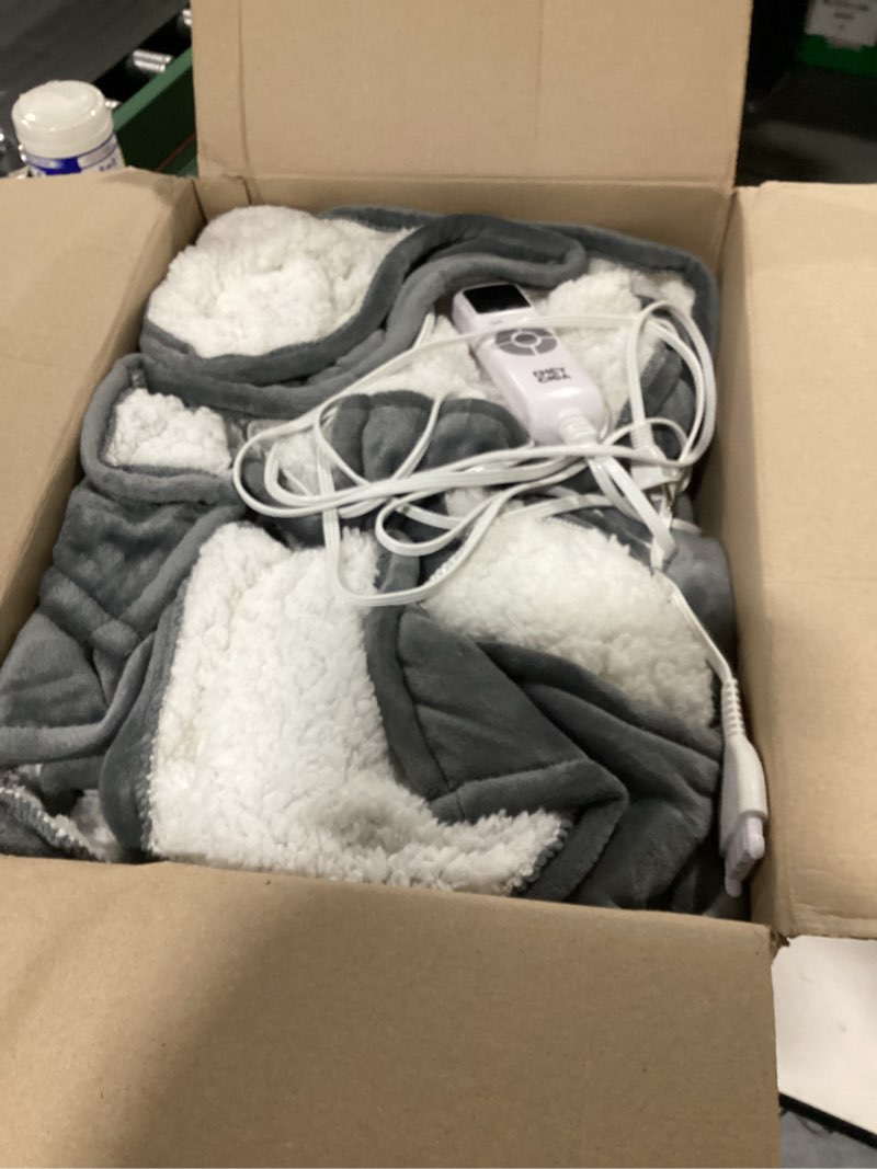 Condition photo showing Good Condition for EHEYCIGA Heated Blanket Electric Blanket King Size - Heating Blanket with 9 Heating Levels & 10 Hours Auto Off, Soft Cozy Sherpa Washable Dual Control Blanket with Fast Heating, 90 x 100 Inches Grey King