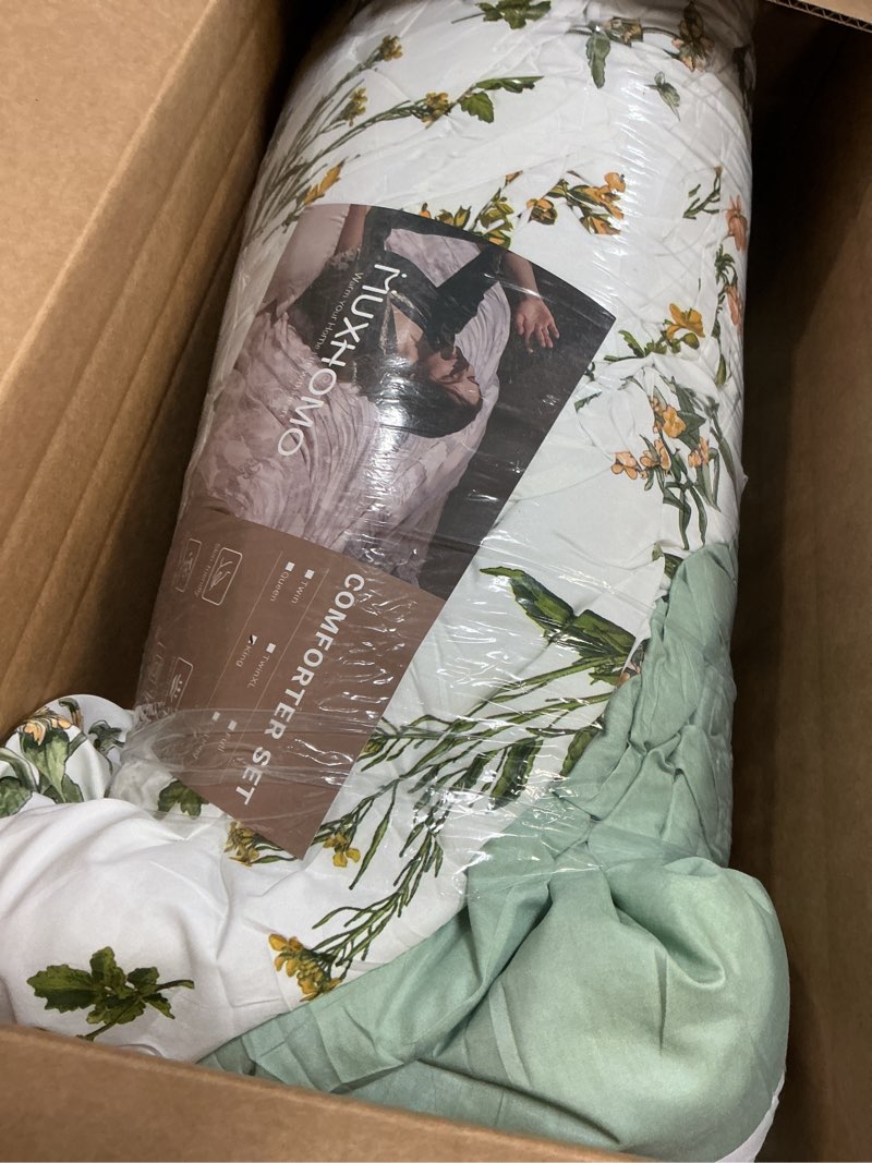 Condition photo showing As Is for MUXHOMO Bed in a Bag King 7 Pieces, King Comforter Set Reversible Green Botanical Flowers Design, Ultra Soft & Breathable Bedding Sets with Comforter, Sheets, Pillowcases & Shams King(104"x 90") Green Flower