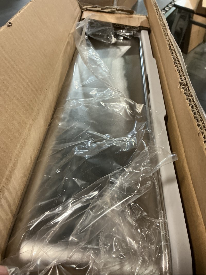 Condition photo showing Good Condition for Stainless Steel Litter Box | XL Enclosed Cat Litter Boxes with Lid for Big Cats | High Sided, Anti-Urine Leakage | Non-Stick Bottom & Includes Litter Mat & Metal Scoop