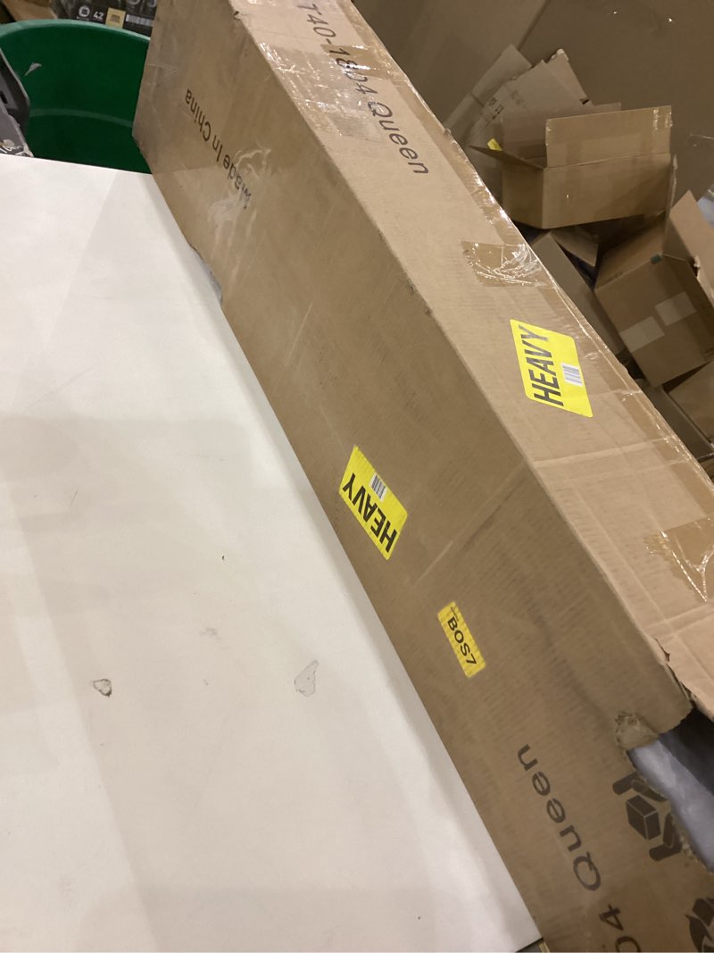 Condition photo showing Good Condition for Queen bed frame