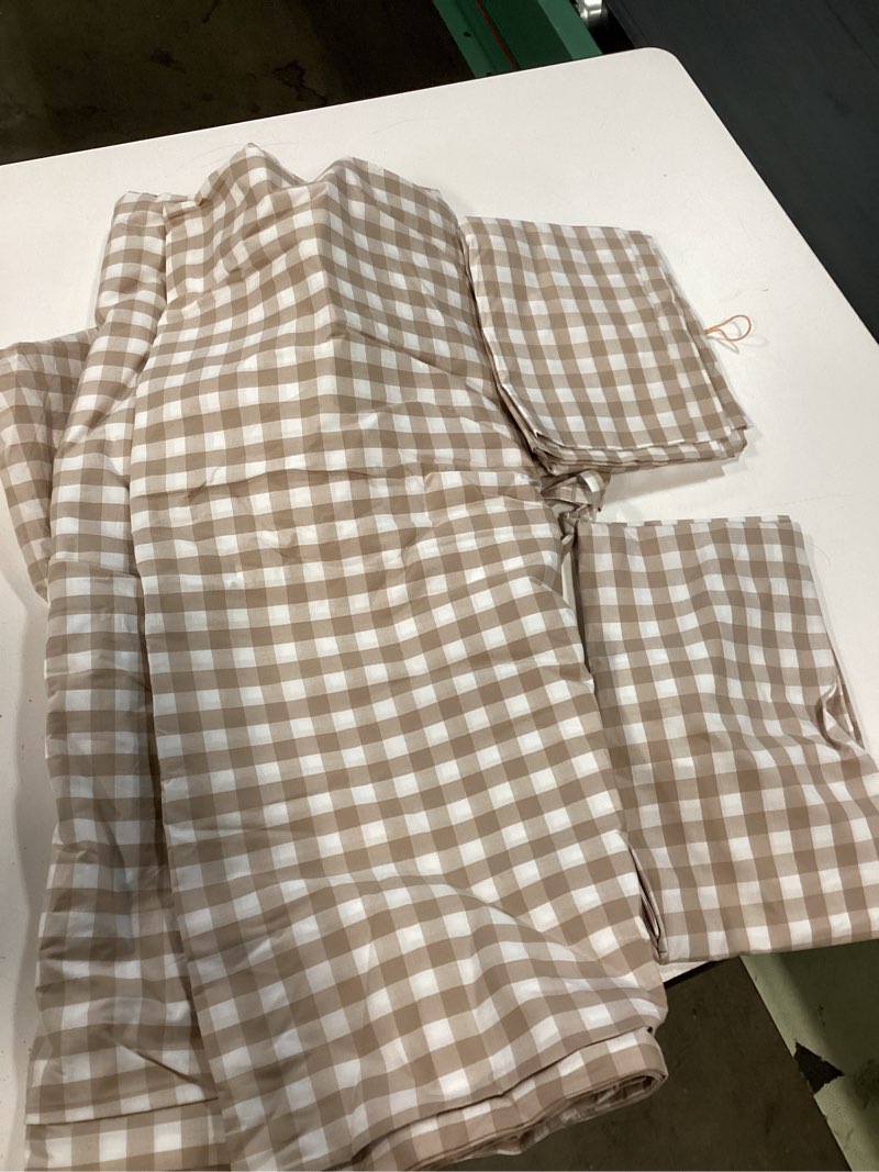 Condition photo showing New/Like New for organic crisp percale gingham duvet cover set, king/cal king, cafe