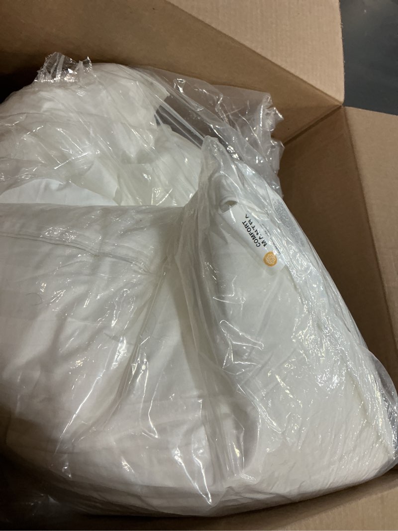 Condition photo showing Good Condition for King Size Pillows Set of 2– Soft Yet Supportive Down Alternative Pillows for Side & Back Sleepers – Hotel-Quality Down Pillow Feel – Firm Support for Neck & Back – Set of 2 King (Pack of 2)