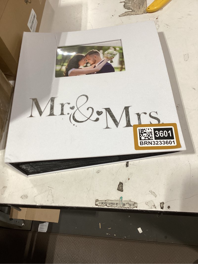 Condition photo showing New/Like New for lanpn wedding photo album 4x6 1000 pocket photos slip in, linen cover large capacity newlywed marriage window album hold 1000 horizontal vertical photos (mr & mrs, white) 1000 photos white