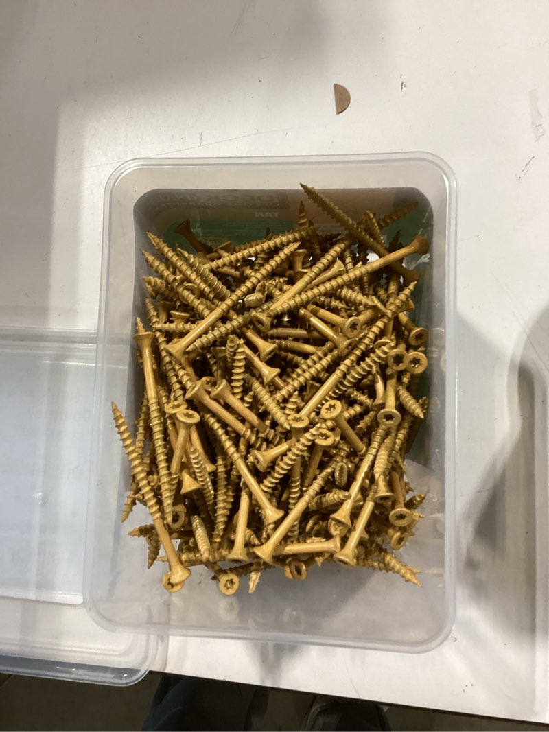Condition photo showing Good Condition for deck plus #10 x 3-in wood to wood deck screws (310-per box)