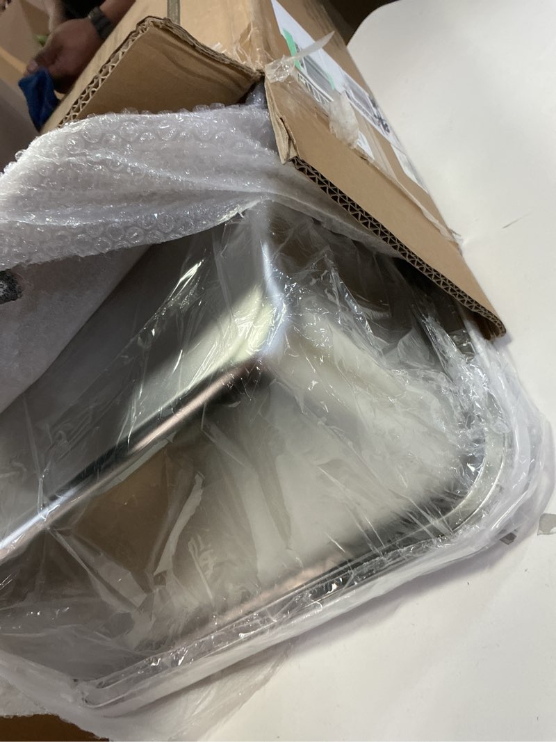 Condition photo showing Good Condition for Stainless Steel Litter Box with Lid - Extra Large Cat Litter Boxes for Big Cat with Mat & Scoop - Anti-Leakage, Odor-Proof, High-Sided, Non-Stick and Easy to Clean - Ideal for Multi-Cats Homes - White