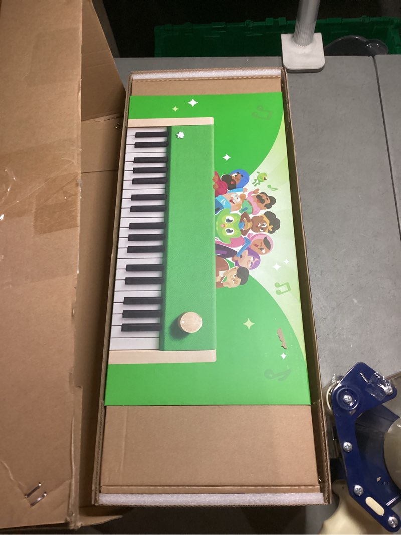 Condition photo showing New/Like New for loog digital piano - portable keyboard for beginners with musician grade sound, midi over usb-c rechargeable musical educational instrument (loog x duolingo piano)
