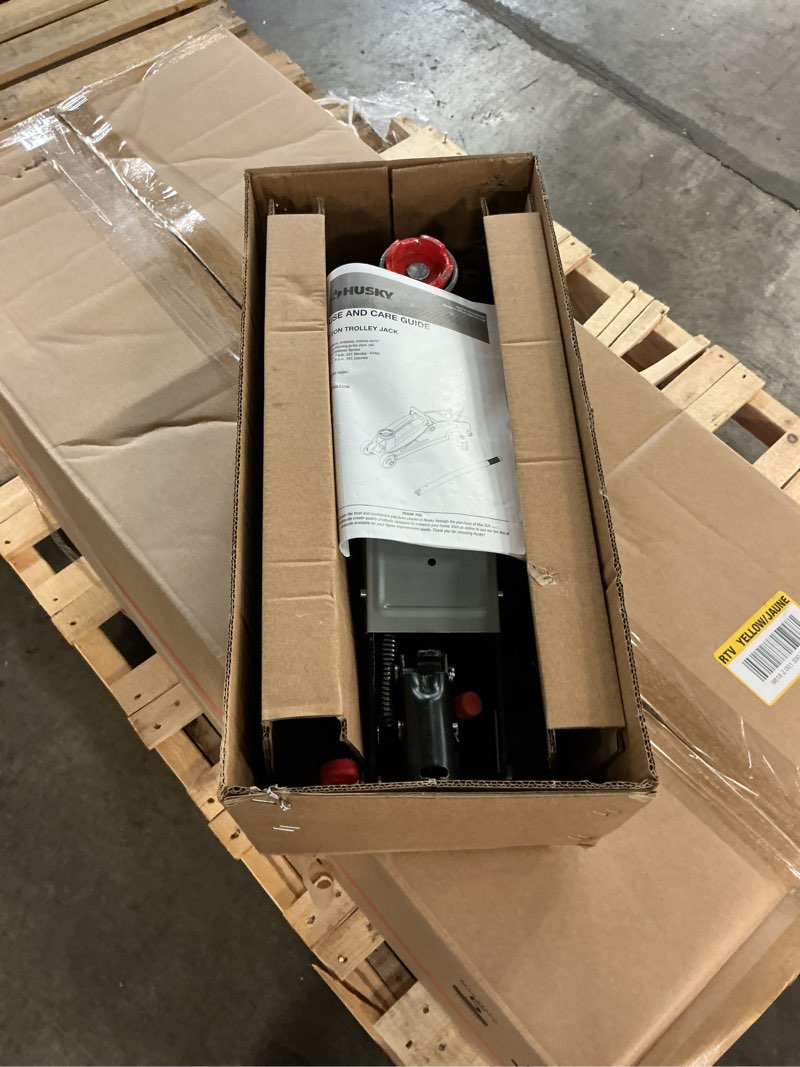 Condition photo showing Good Condition for husky 2 ton trolley jack