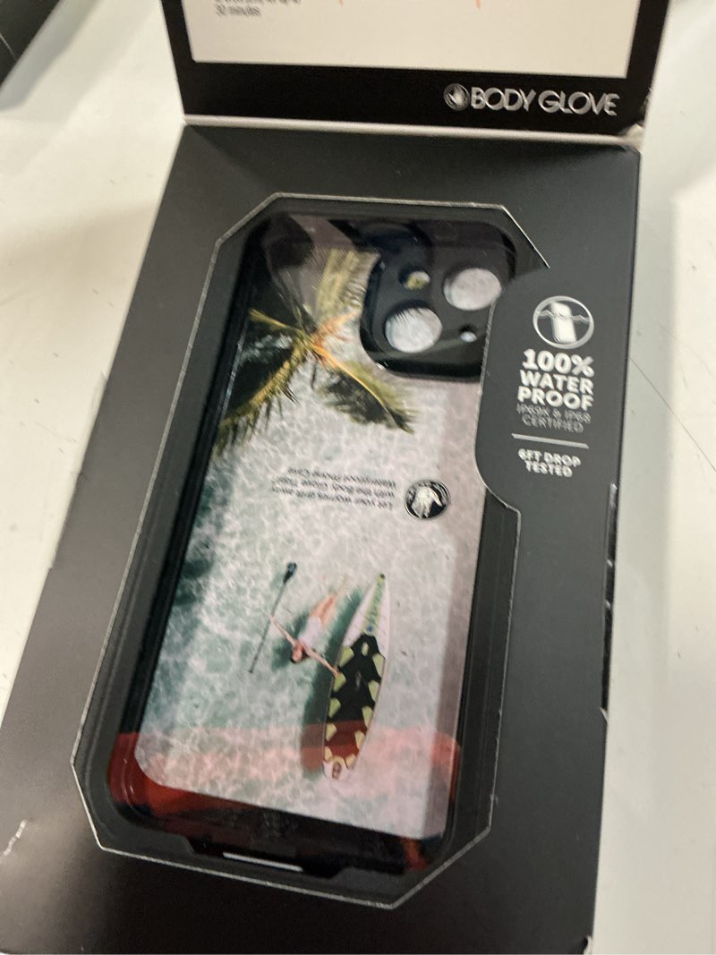 Condition photo showing Good Condition for body glove tidal waterproof phone case for iphone 15 - black/clear