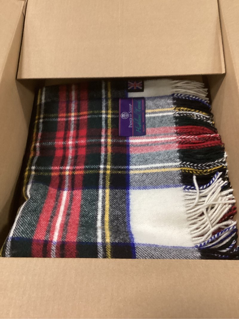 Condition photo showing Good Condition for Prince of Scots Highland Tweeds Shetland Lambswool Throw (Dark Maple)
