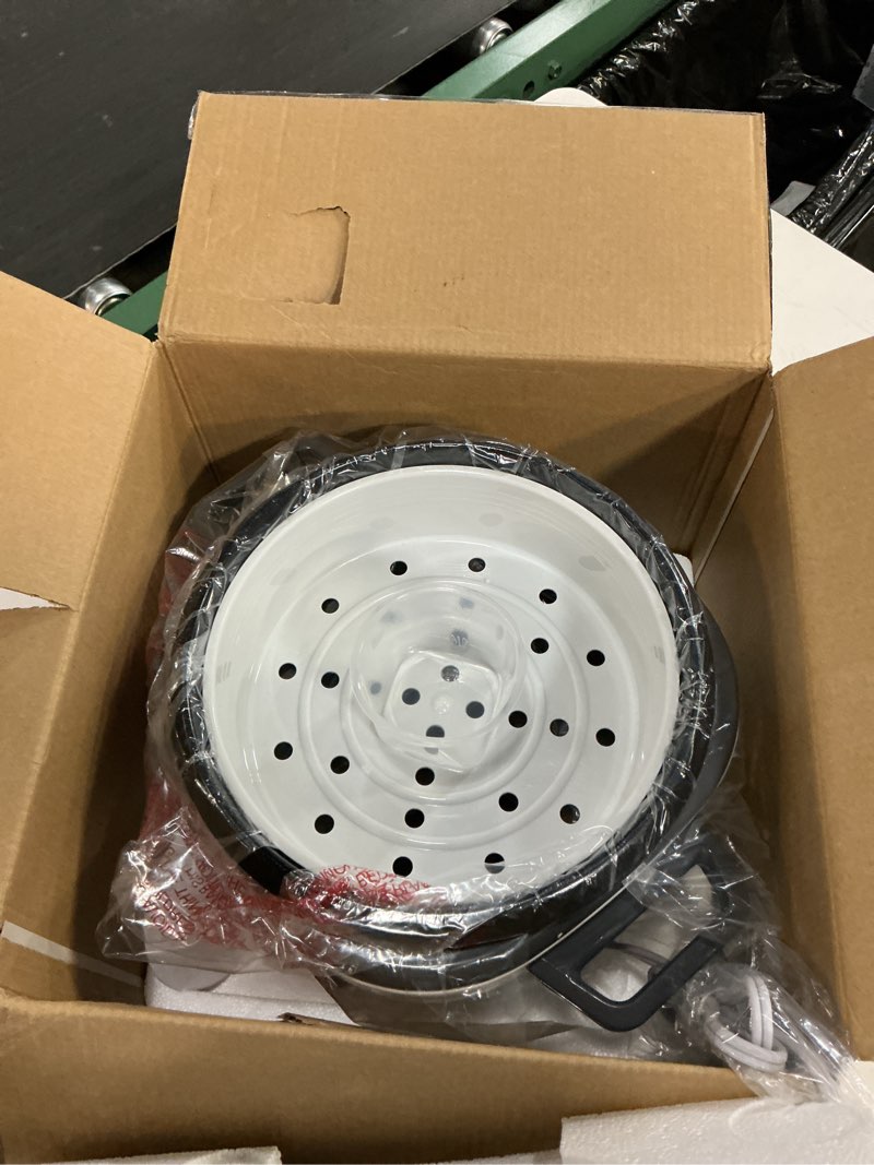 Condition photo showing Good Condition for black+decker 16-cup rice cooker, rc516, 8-cup uncooked rice, steaming basket, removable non-stick bowl, one touch