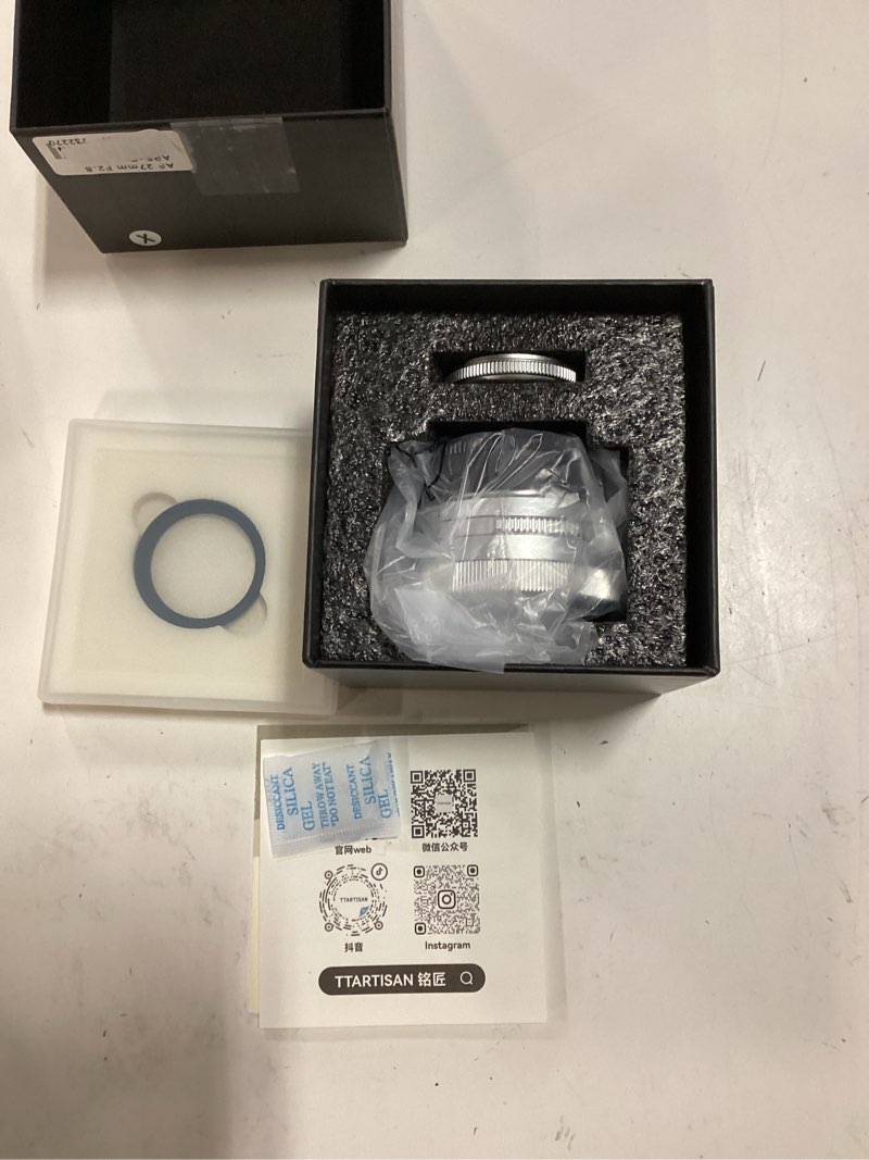 Condition photo showing New/Like New for ttartisan af 27mm f2.8 aps-c frame lens ultra-compact pancake lens for fuji x mount cameras for fujifilm xs10 x-e4 x-t10 x-t20 x-t3 x-t4 x-t100 x-t200 x-t30 x-pro1 x-pro2 x-pro3 x-e1-silver 27mm f2.8 x silver