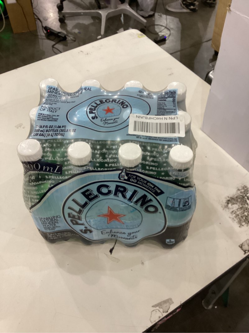 Condition photo showing New/Like New for S.pellecrino